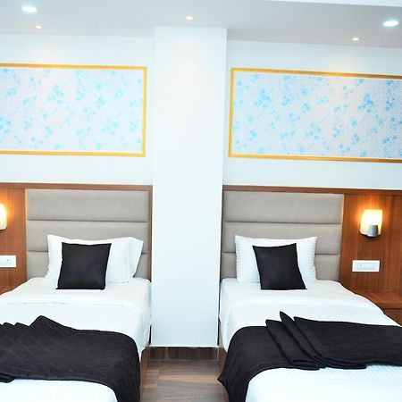 Hotel Eyrie Nest Bangalore Exterior photo