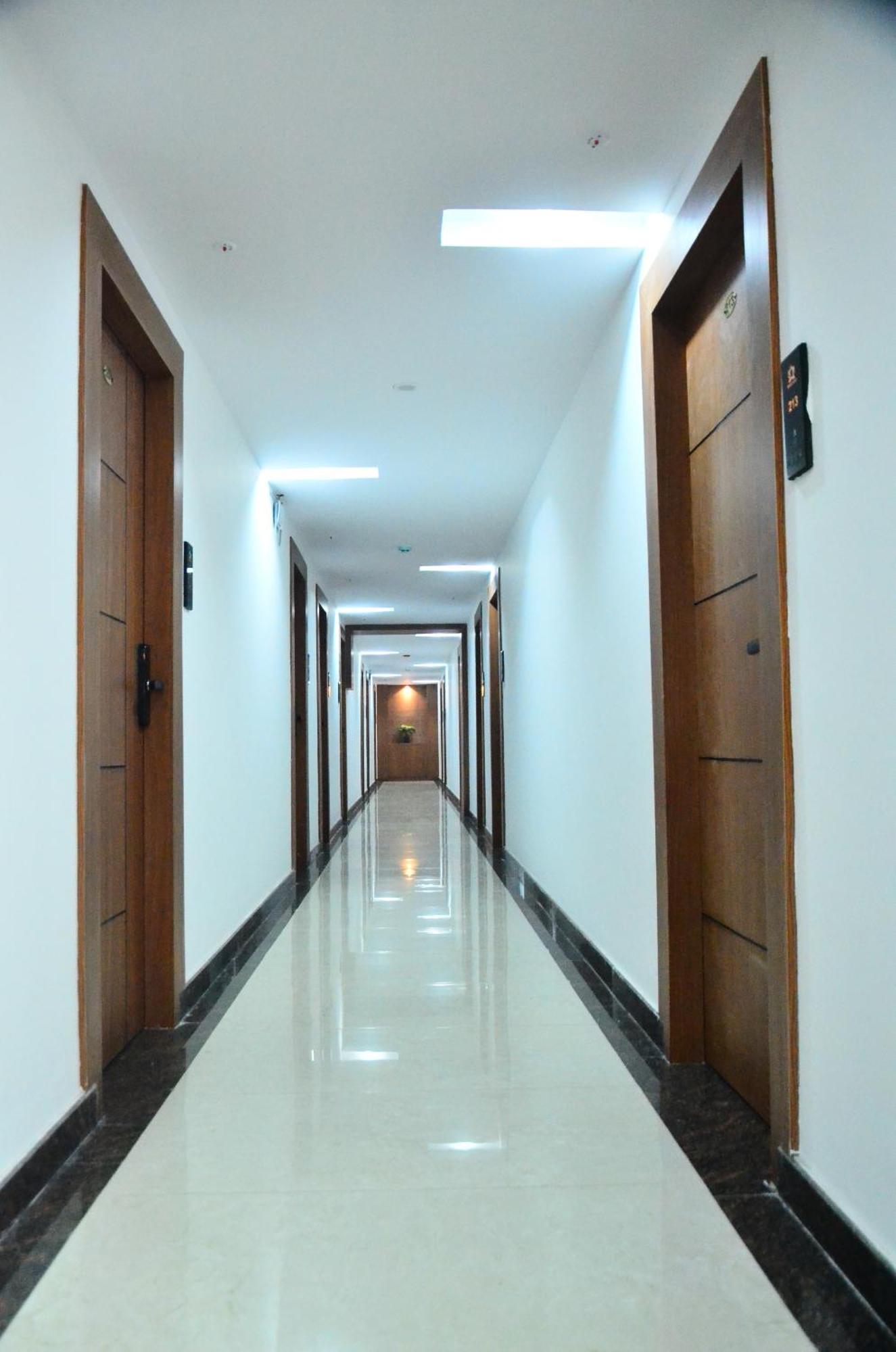 Hotel Eyrie Nest Bangalore Exterior photo