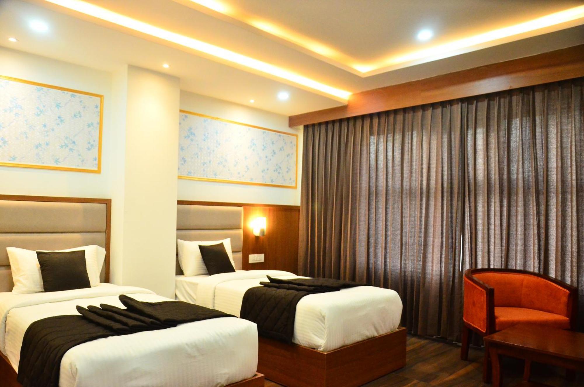 Hotel Eyrie Nest Bangalore Exterior photo