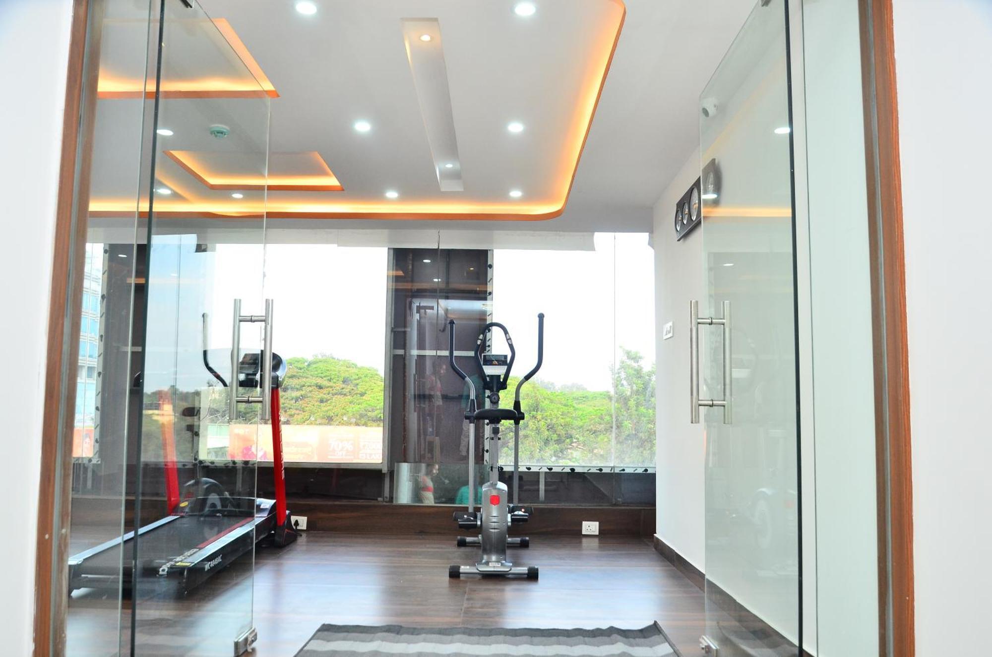 Hotel Eyrie Nest Bangalore Exterior photo