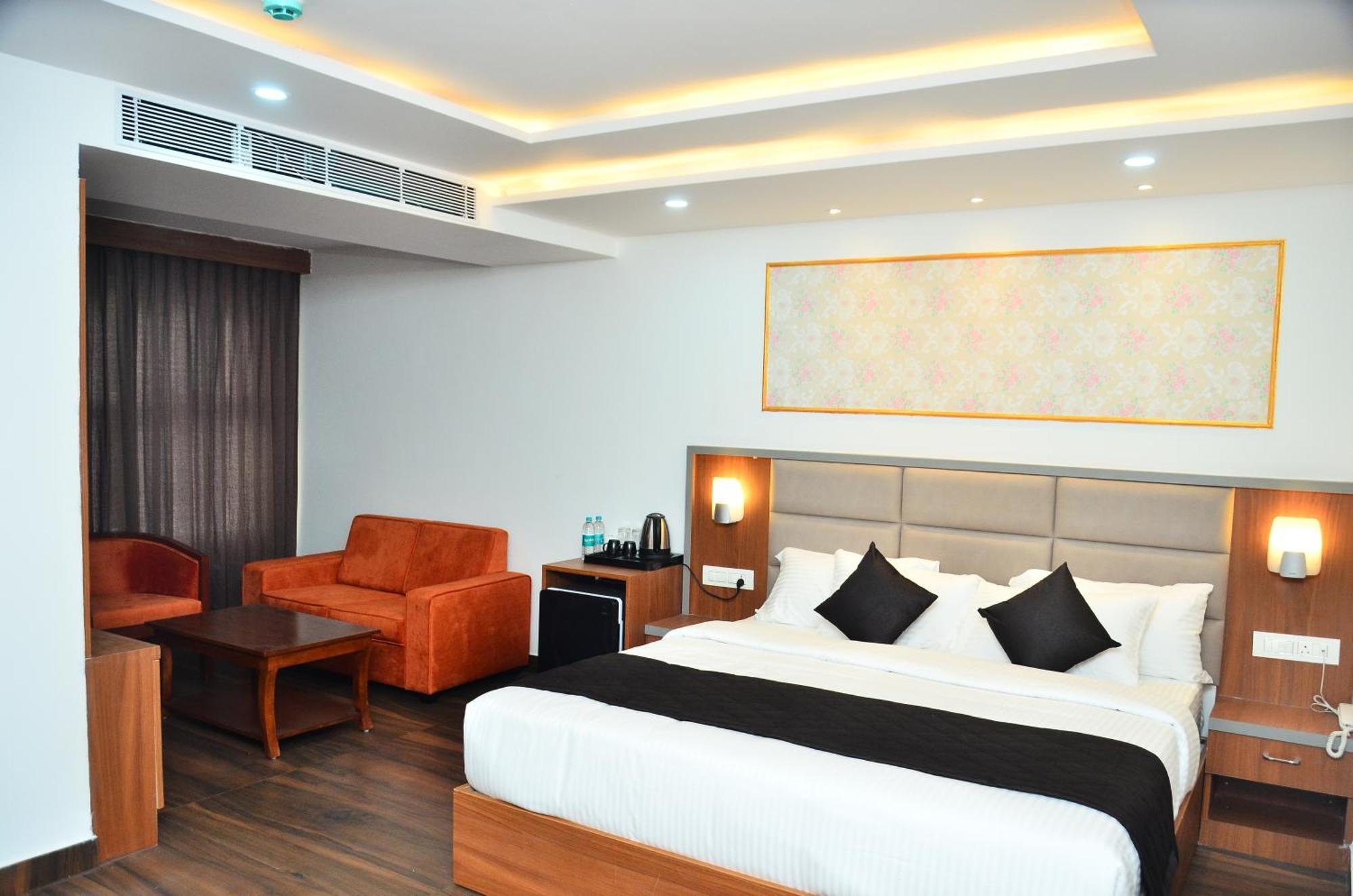 Hotel Eyrie Nest Bangalore Exterior photo